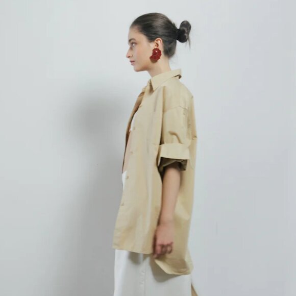 SLOAN O/S Oversized Crisp, Khaki Button-down Boyfriend Shirt - Picture 7 of 8